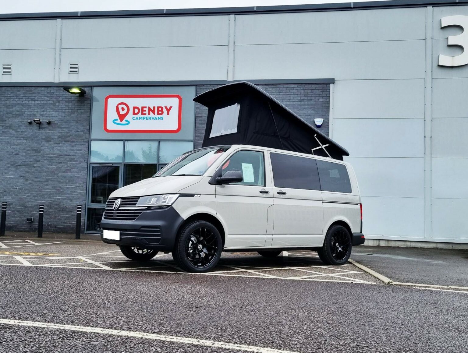 Balmoral Deluxe SWB - T6.1 Volkswagen Transporter Startline Campervan ...